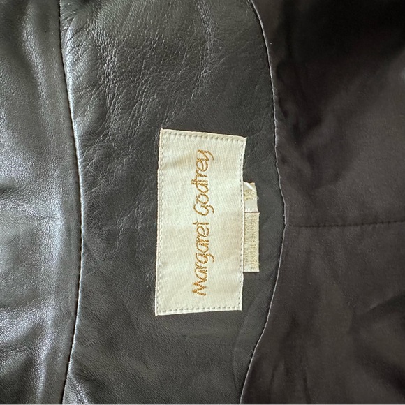 Vintage Margaret Godfrey black leather vest size 8 - Picture 4 of 10